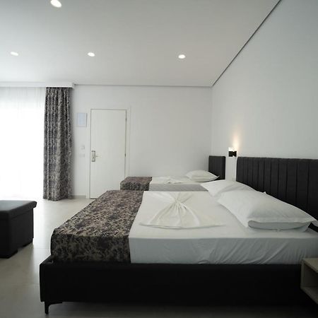 Hotel Kapri Golem  Extérieur photo